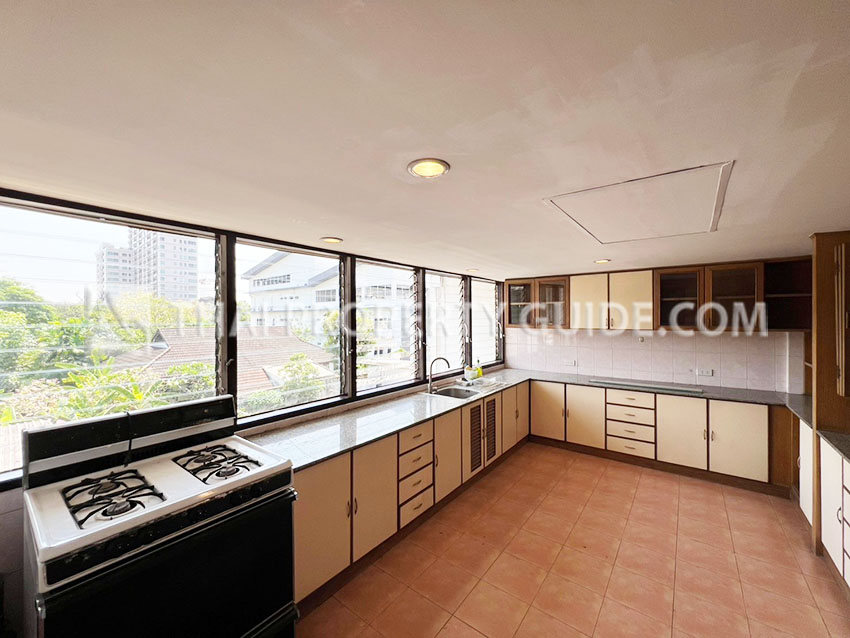 Apartment in Sathorn 