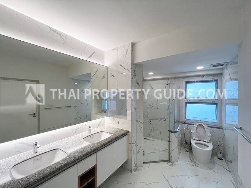 Apartment in Sathorn 