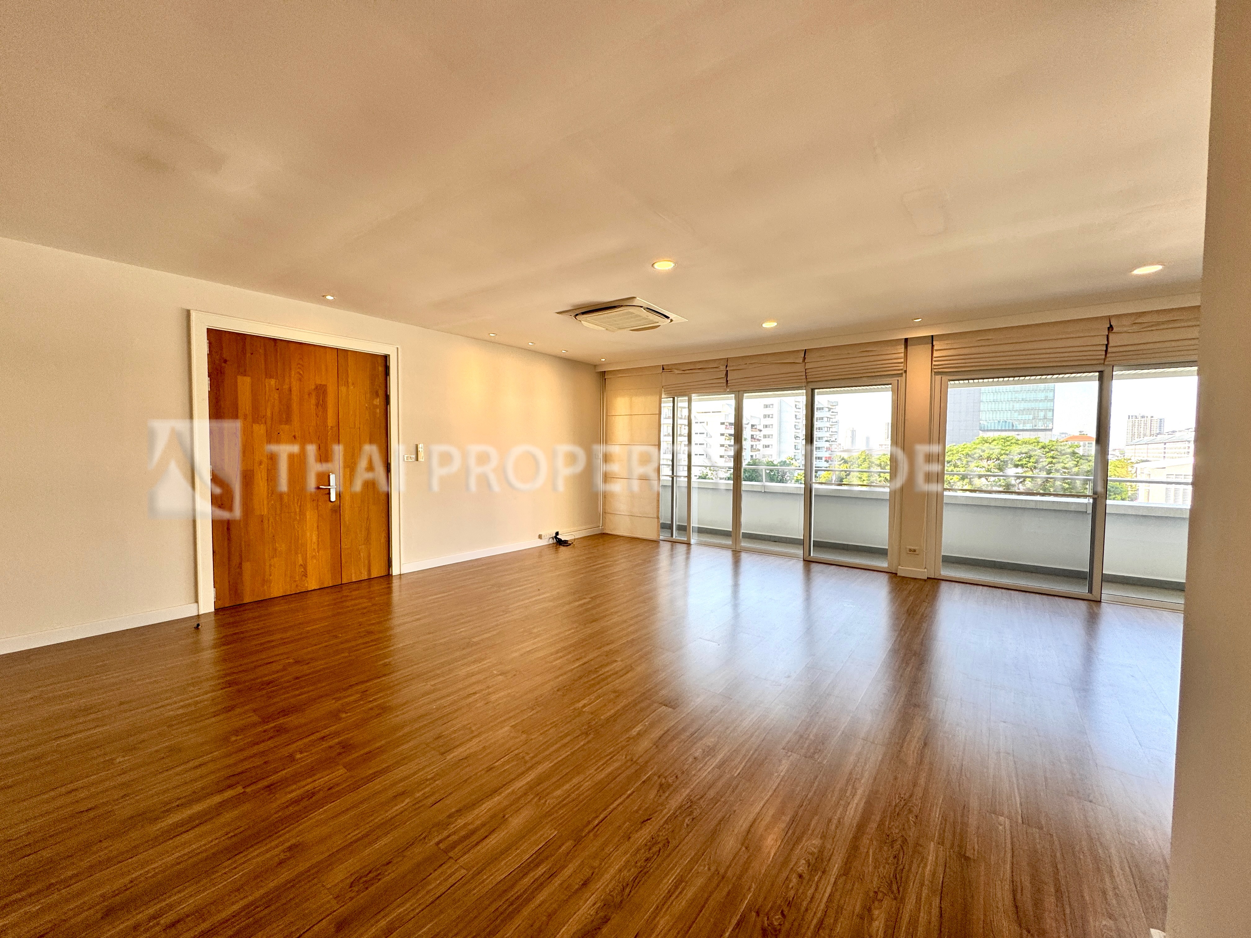 Apartment for rent in Sathorn