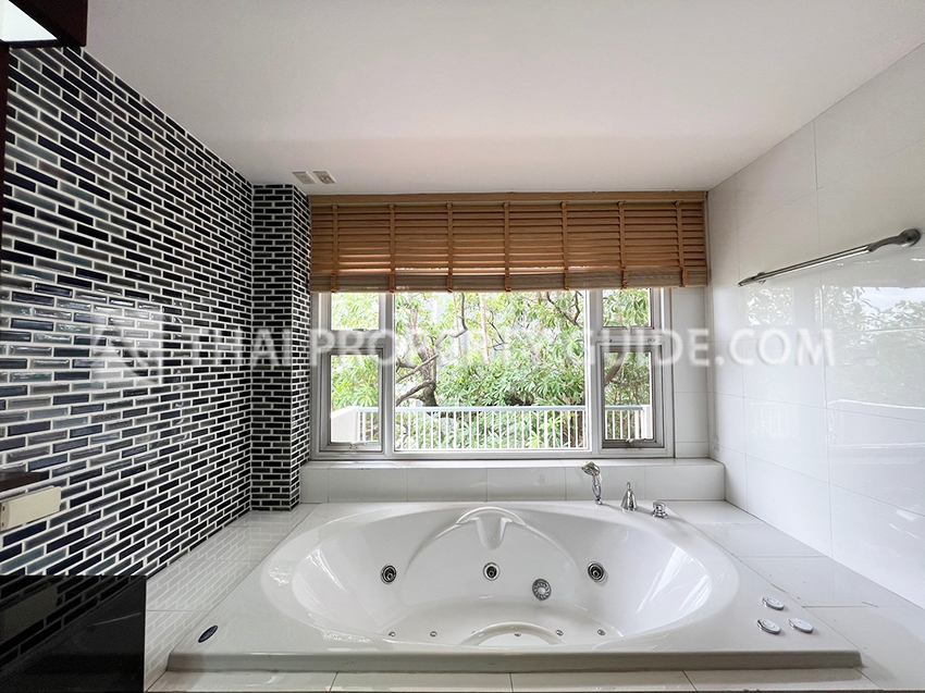 Apartment in Sathorn 