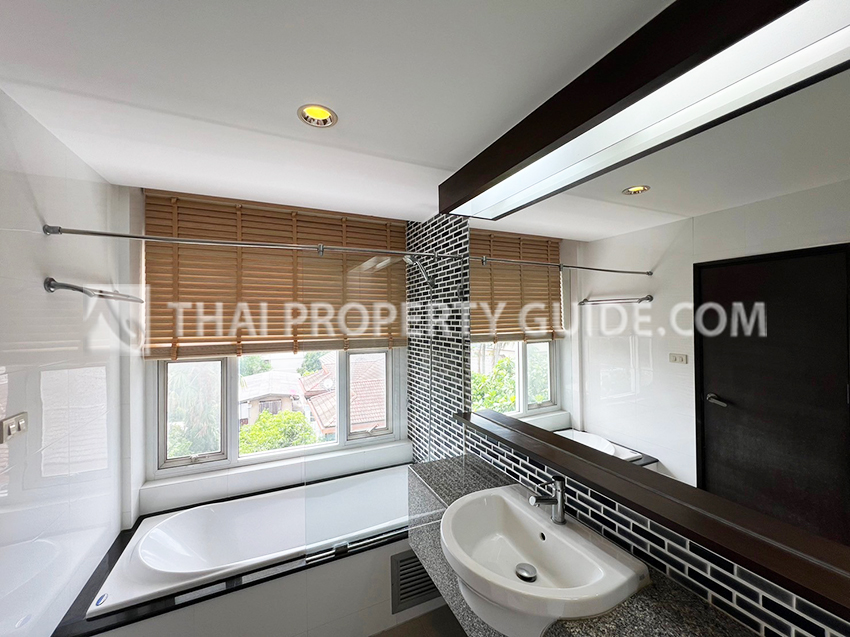 Apartment in Sathorn 