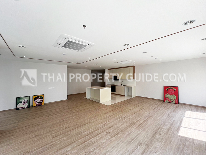 Apartment in Sathorn 