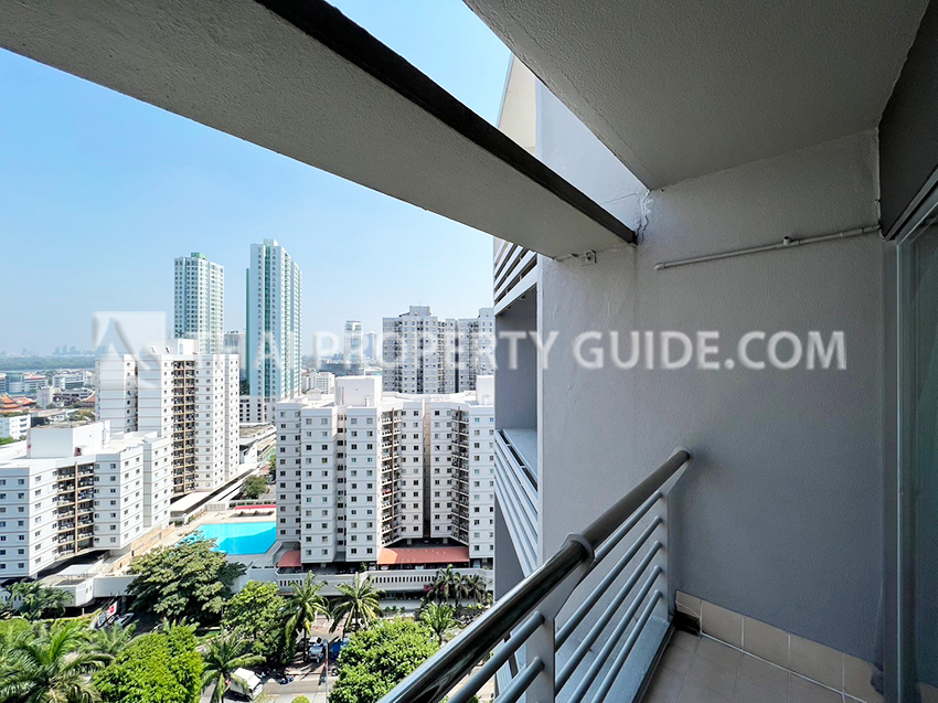 Apartment in Sathorn 