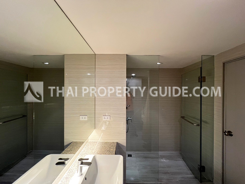 Apartment in Sathorn 