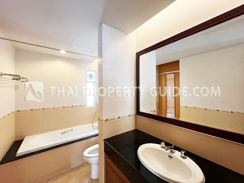 Apartment in Sathorn 