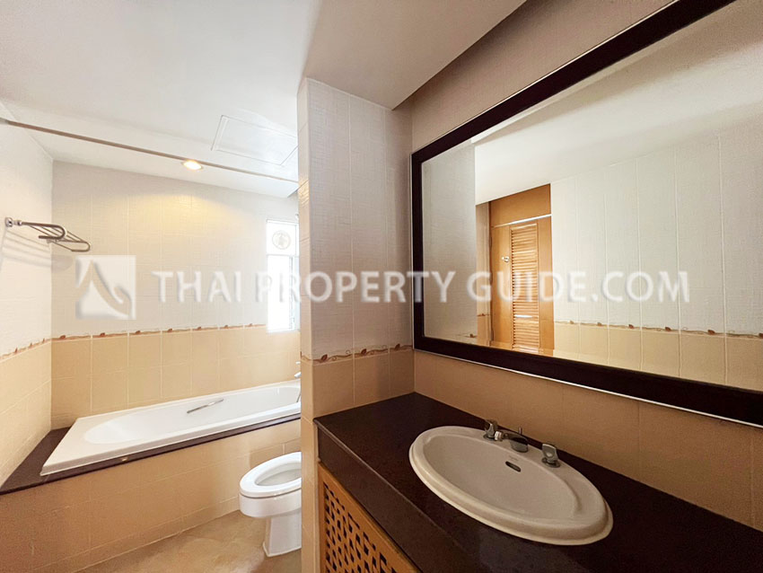 Apartment in Sathorn 