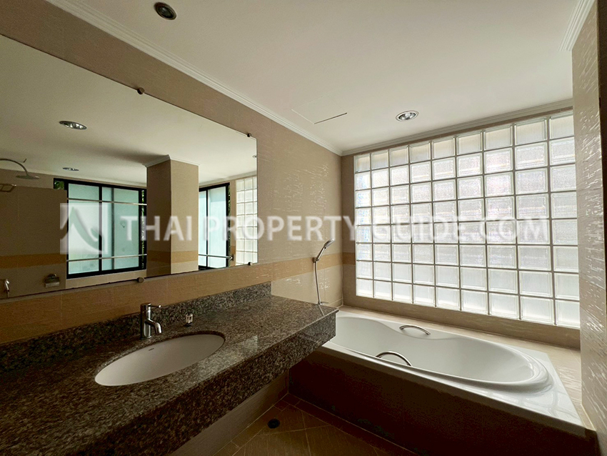 Apartment in Sathorn 