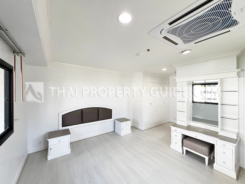 Apartment in Sukhumvit 