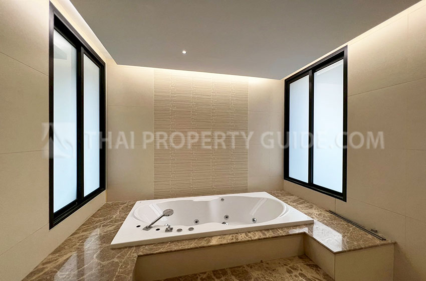 Apartment in Sukhumvit 
