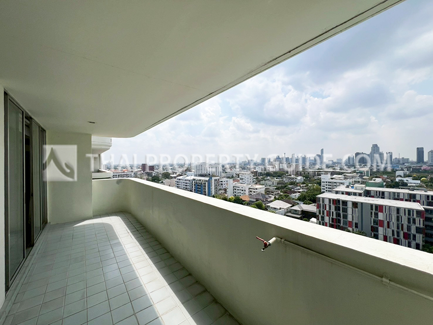 Apartment in Sukhumvit 
