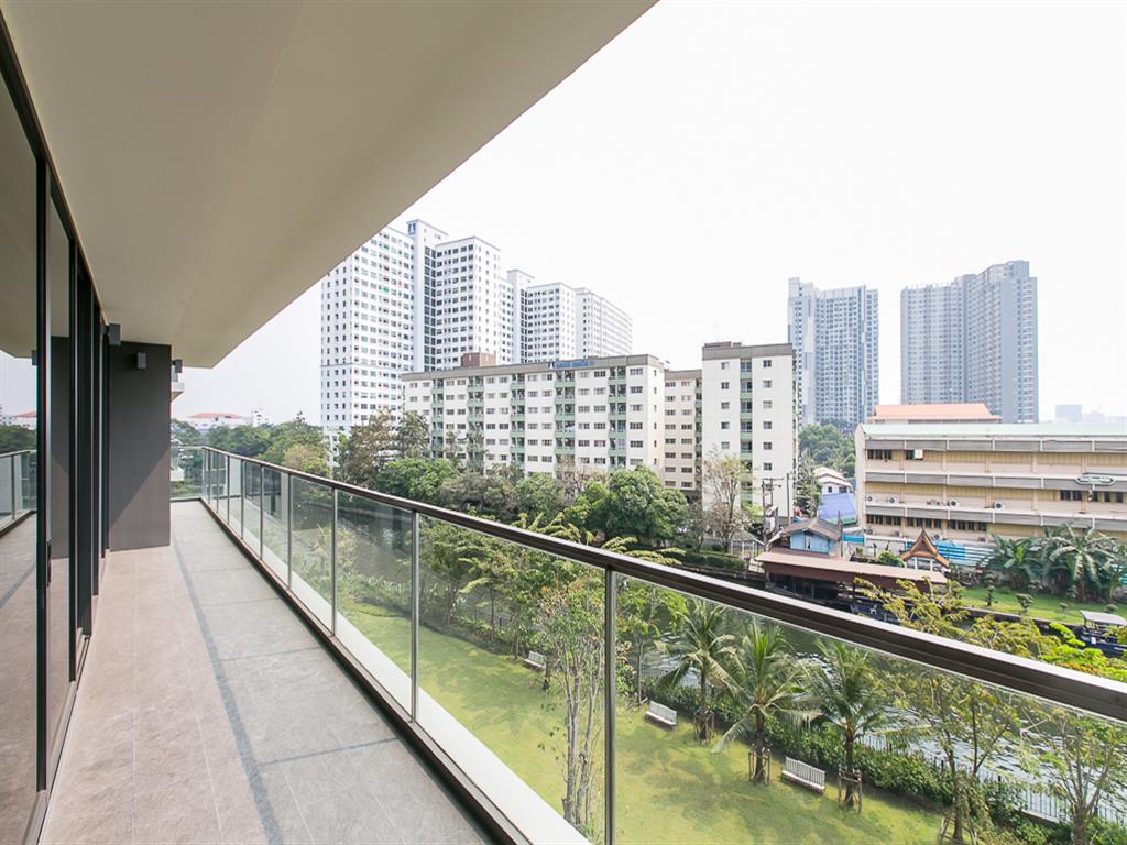 Apartment in Sukhumvit 