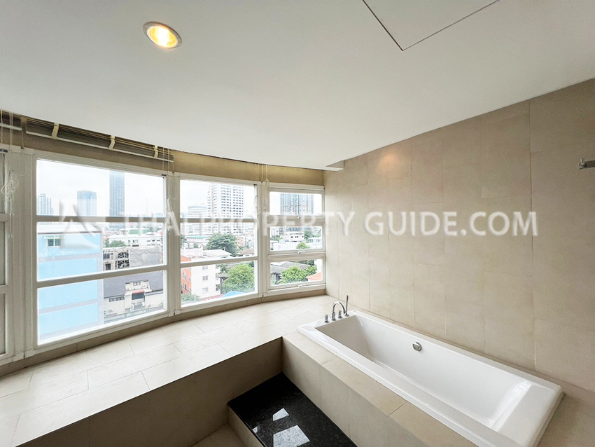 Apartment in Sukhumvit 