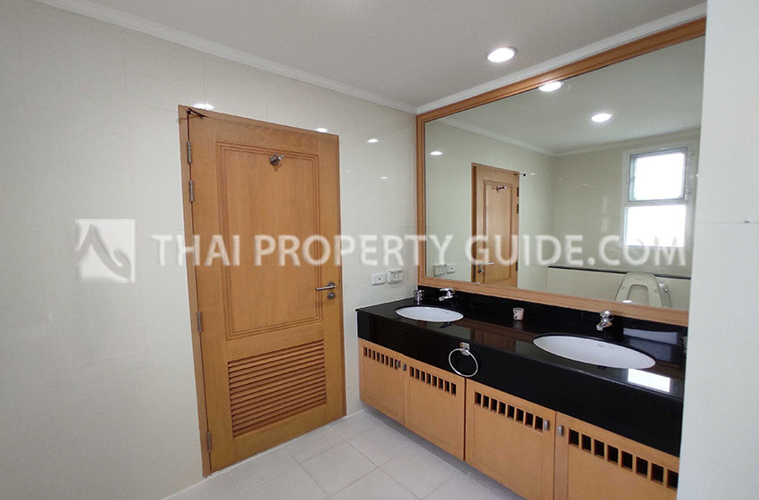 Apartment in Sukhumvit 