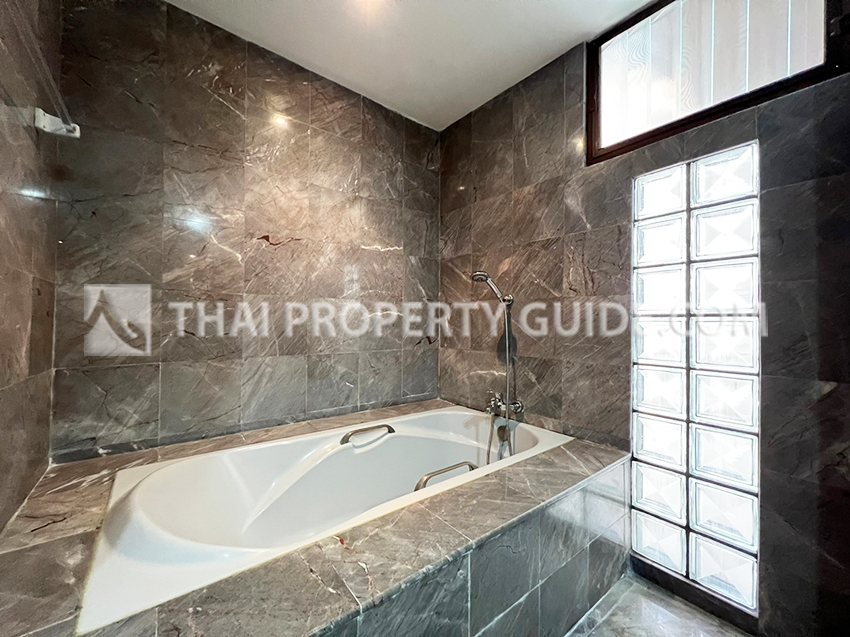 Apartment in Sukhumvit 