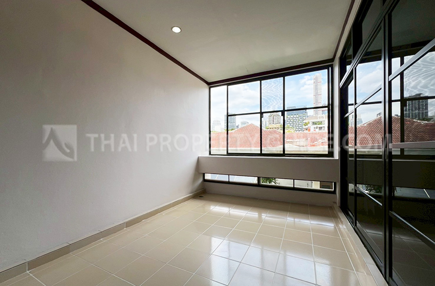 Apartment in Sukhumvit 