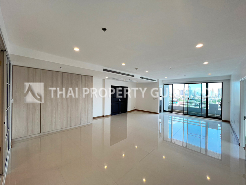 Apartment in Sukhumvit 