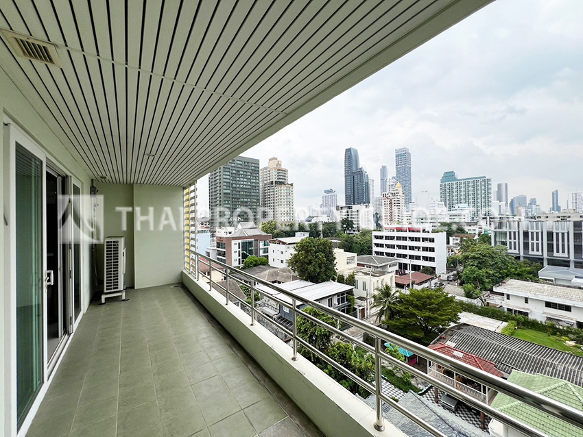 Apartment in Sukhumvit 