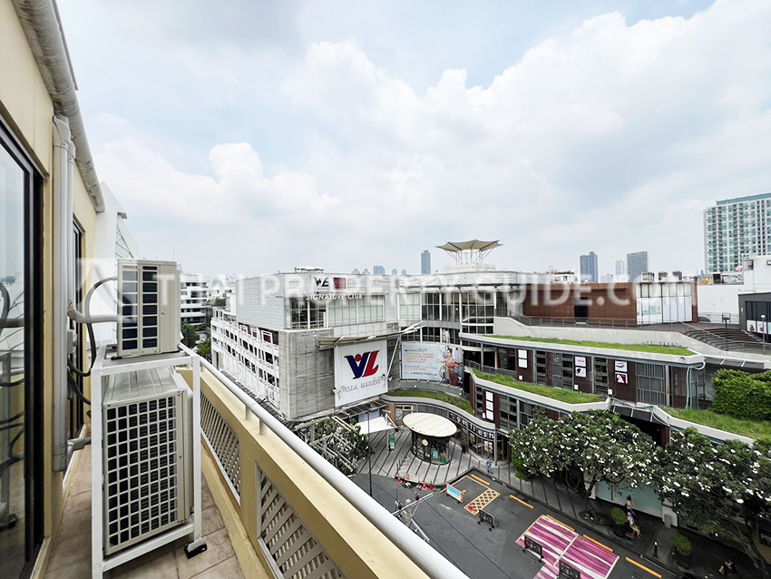 Apartment in Sukhumvit 