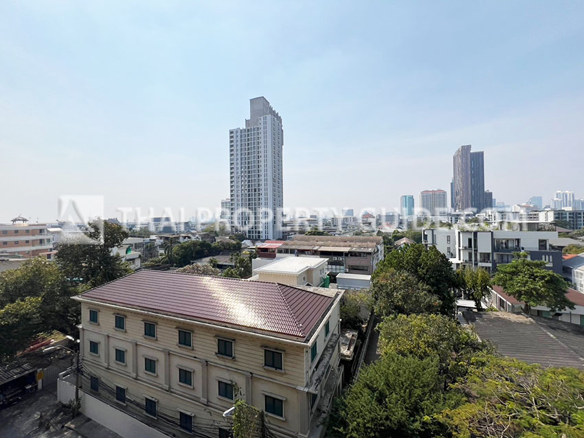 Apartment in Sukhumvit 