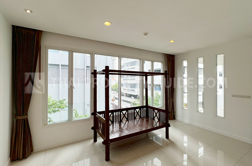 Apartment in Sukhumvit 
