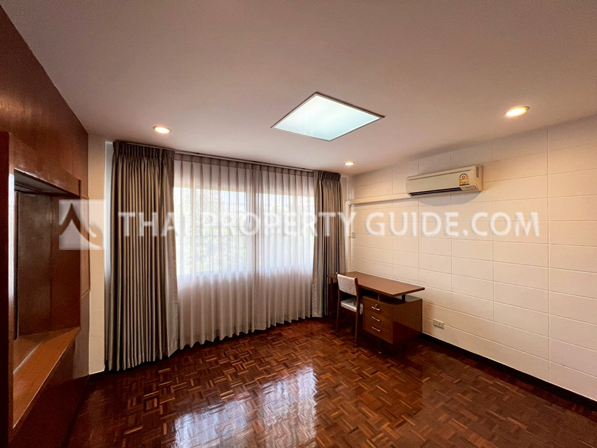 Apartment in Sukhumvit 
