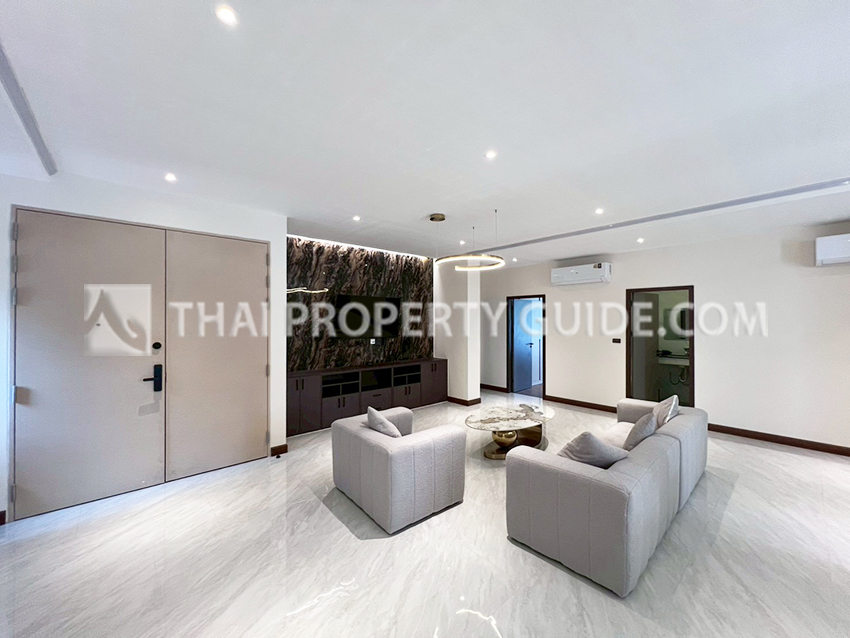 Apartment in Sukhumvit 