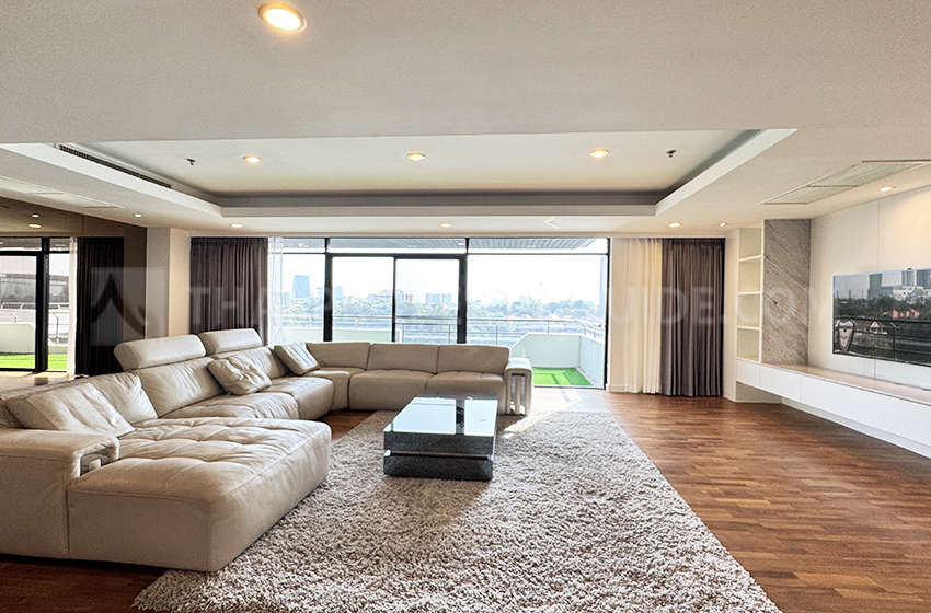 Condominium in Nichada Thani 