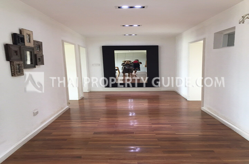 Condominium in Nichada Thani 