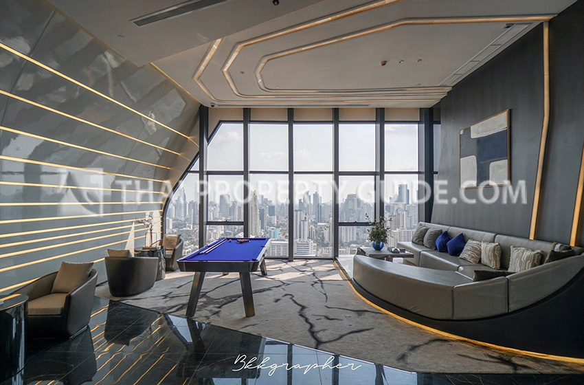 Condominium in New Petchburi 