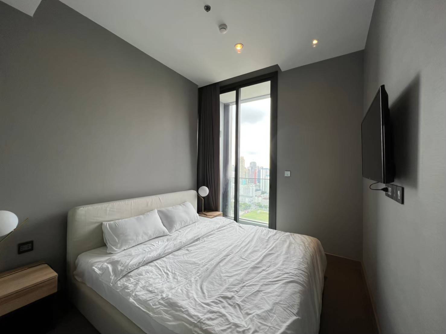 Condominium in New Petchburi 