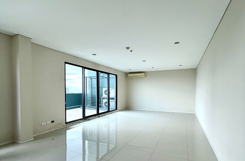 Condominium for rent in New Petchburi