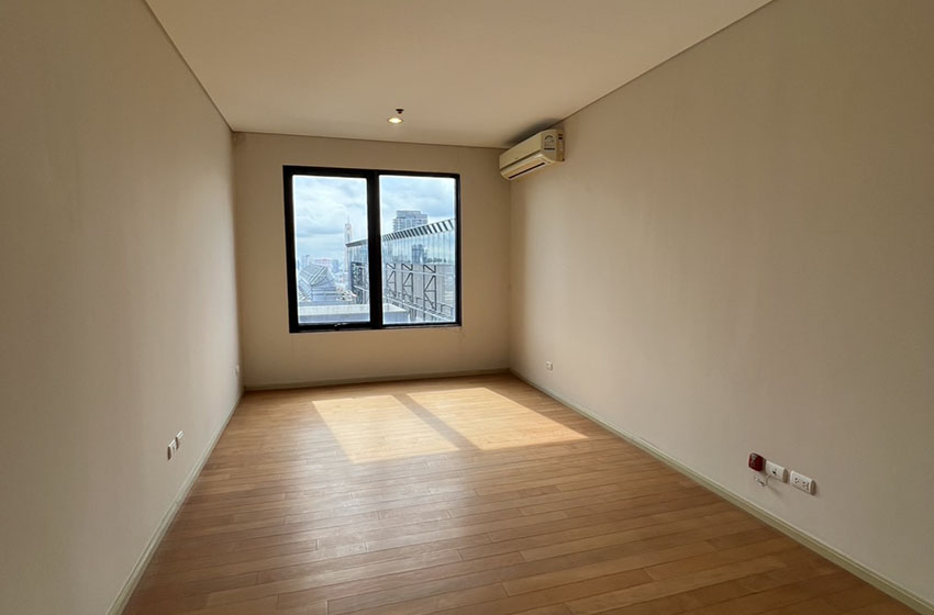 Condominium in New Petchburi 