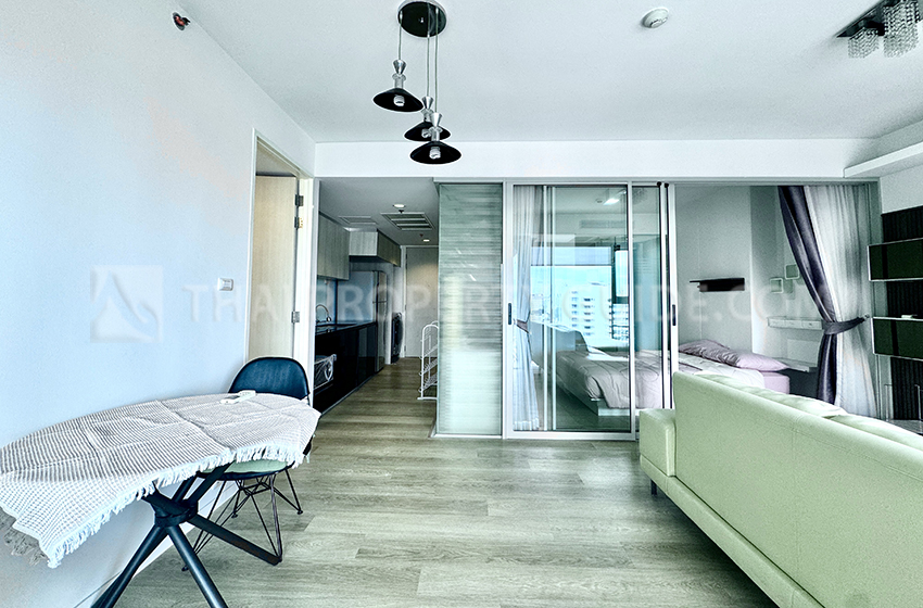 Condominium in Phaholyothin 