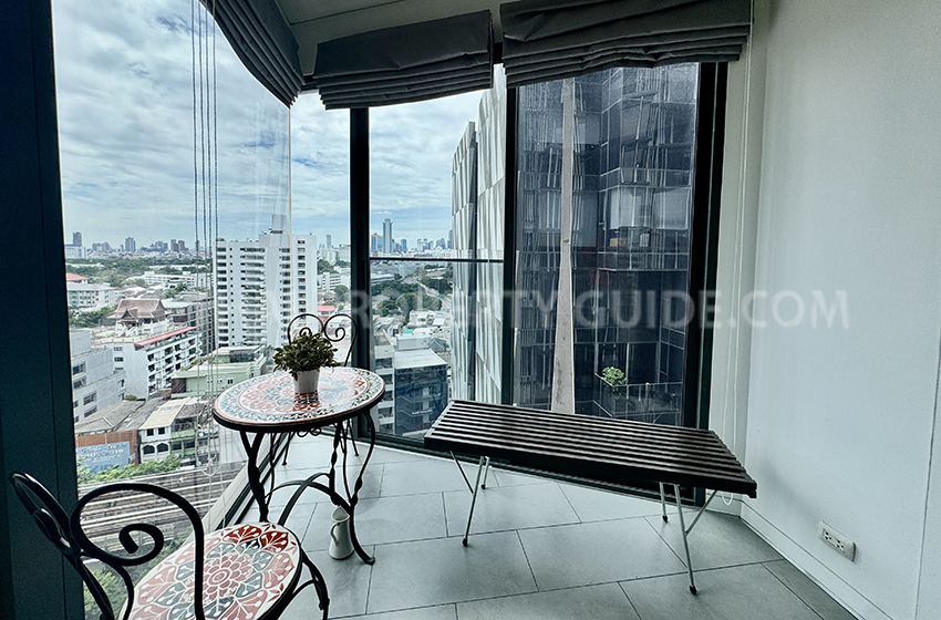 Condominium in Phaholyothin 