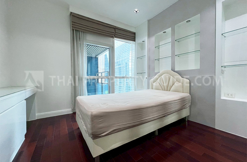 Condominium in Ploenchit : Athenee Residence 