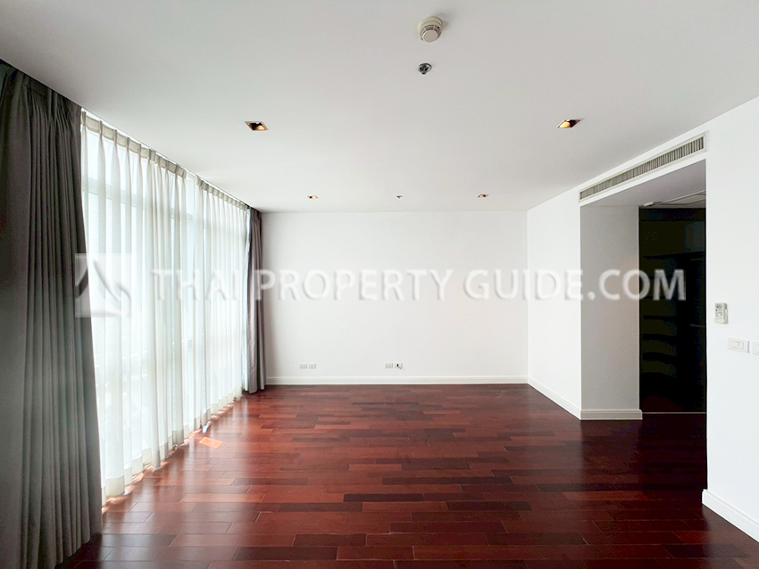 Condominium in Ploenchit : Athenee Residence 