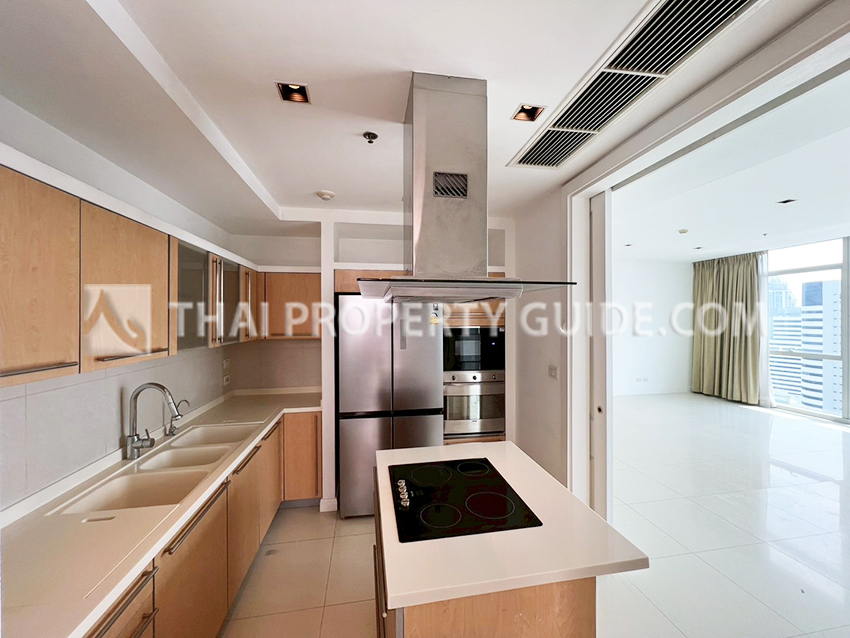 Condominium in Ploenchit : Athenee Residence 