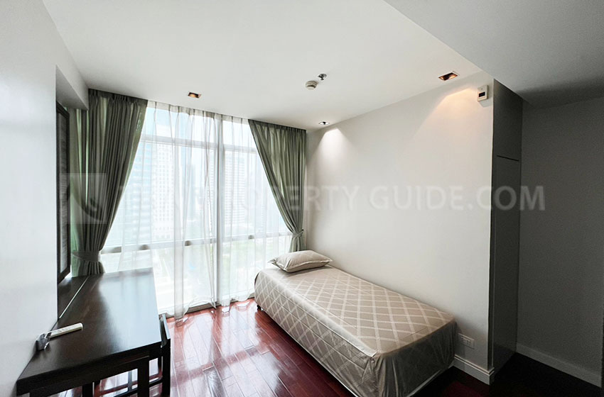 Condominium in Ploenchit : Athenee Residence 