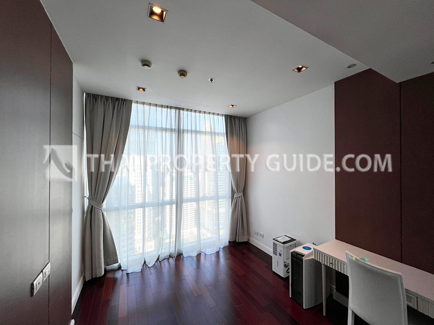 Condominium in Ploenchit : Athenee Residence 