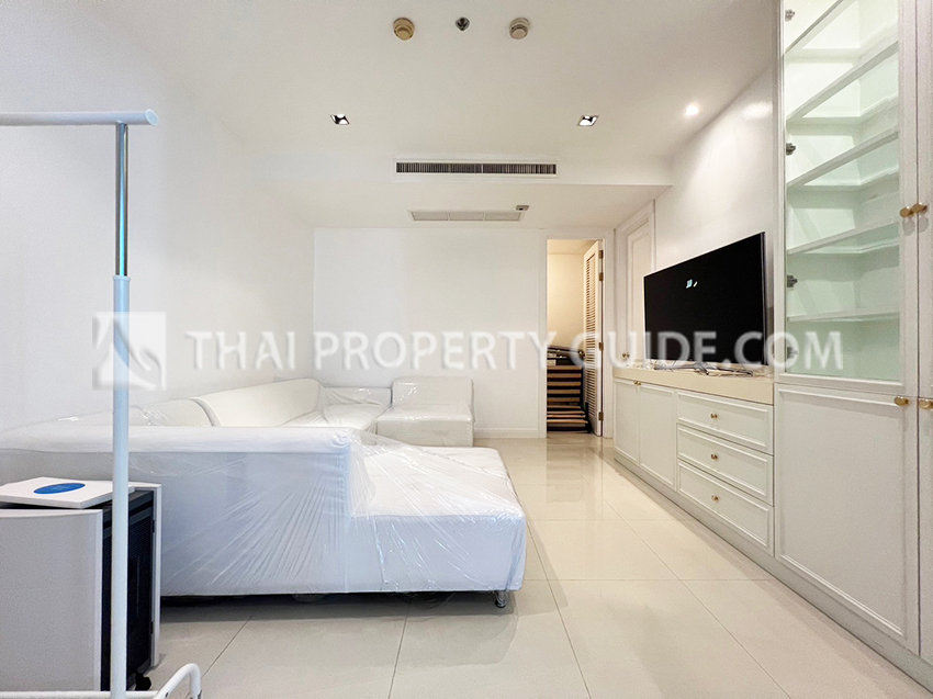 Condominium in Ploenchit : Athenee Residence 