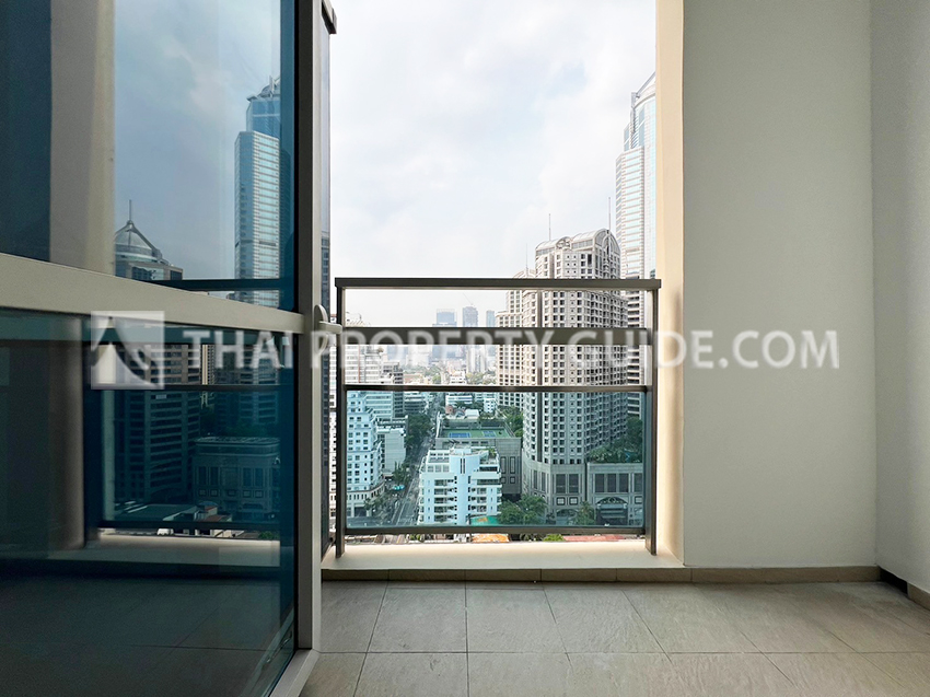 Condominium in Ploenchit : Athenee Residence 