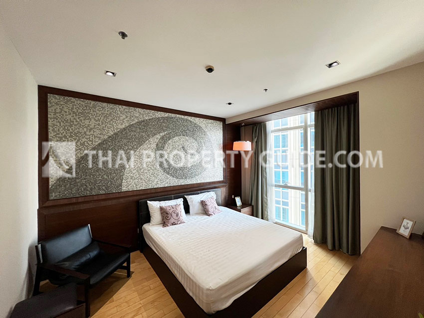 Condominium in Ploenchit : Athenee Residence 