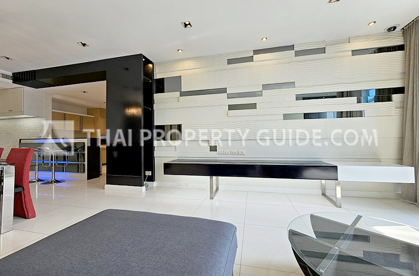 Condominium in Ploenchit : Athenee Residence 