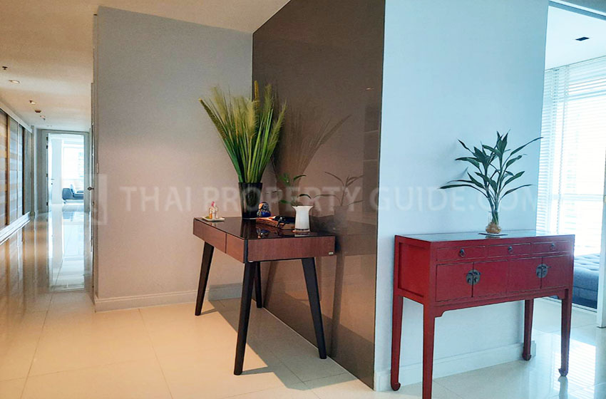 Condominium in Ploenchit : Athenee Residence 