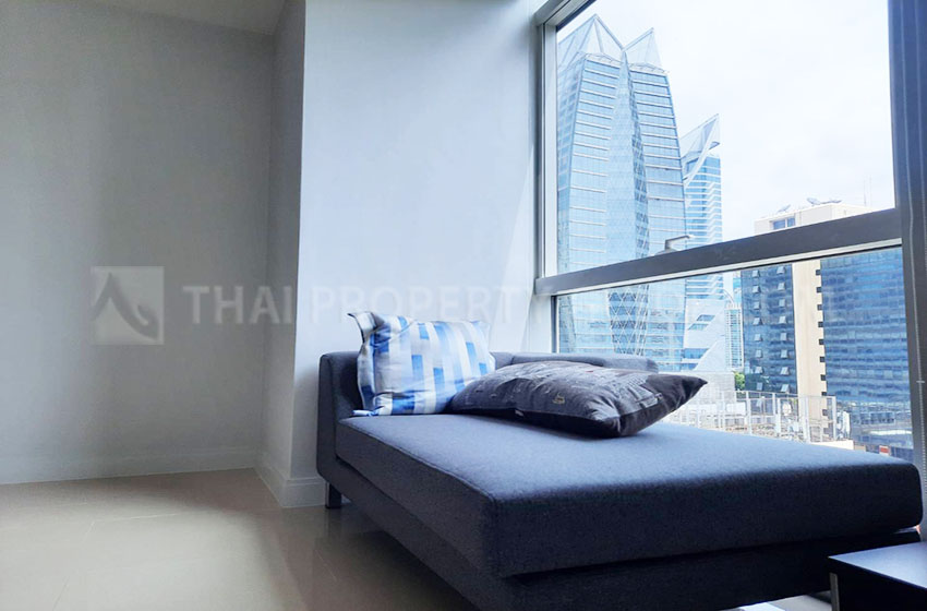 Condominium in Ploenchit : Athenee Residence 