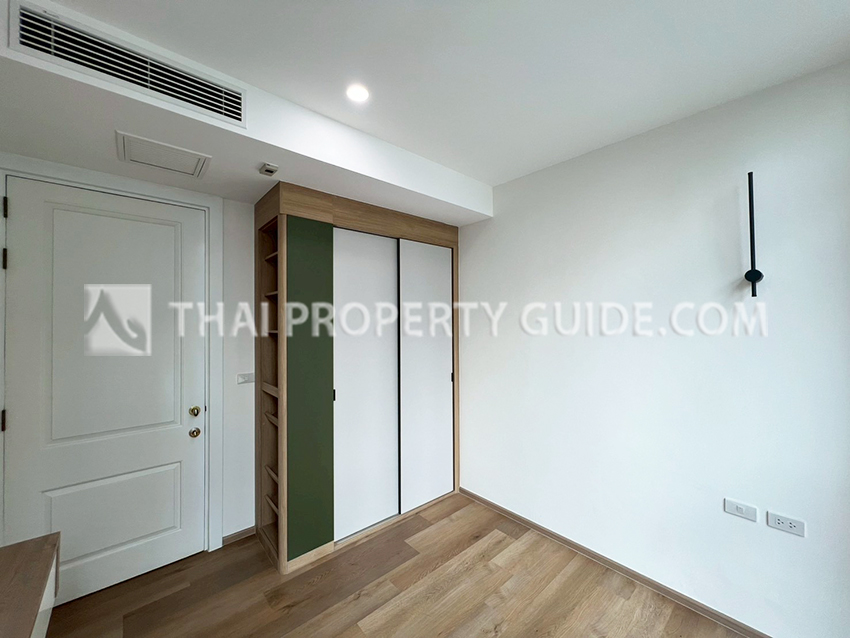 Condominium in Ploenchit : Athenee Residence 