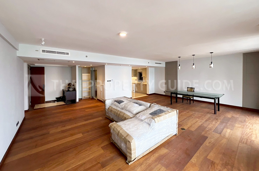 Condominium for rent in Ploenchit