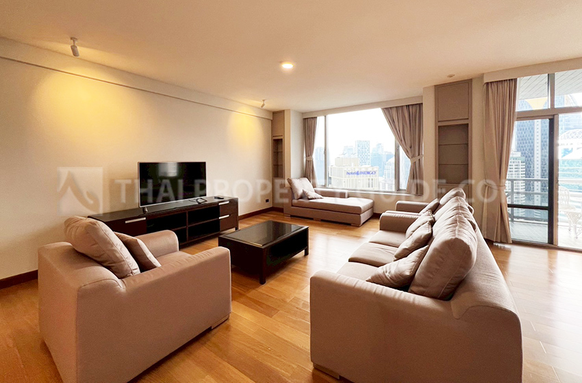 Condominium for rent in Ploenchit