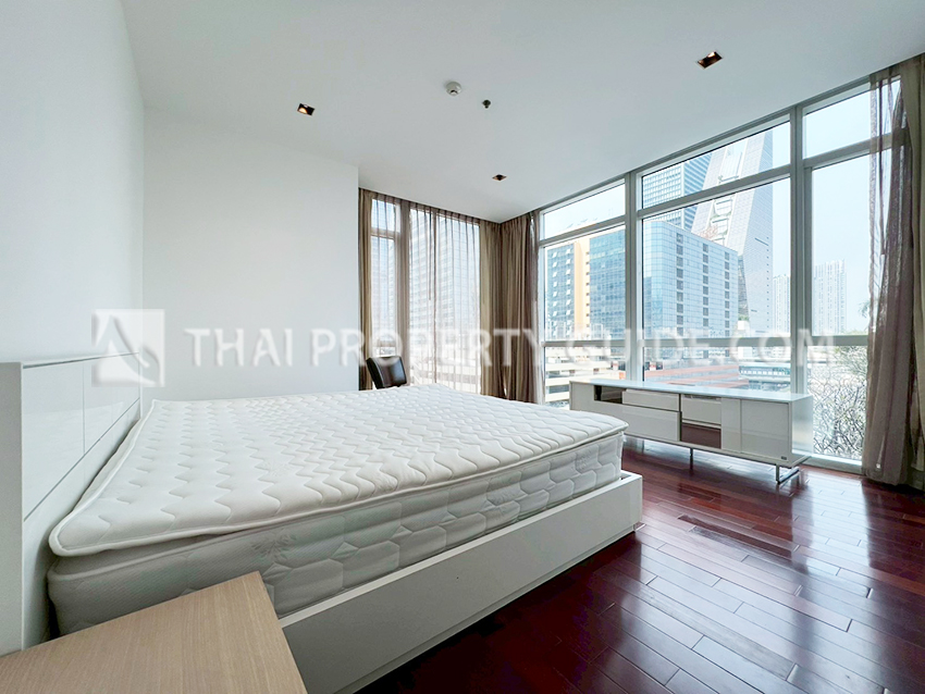 Condominium in Ploenchit : Athenee Residence 