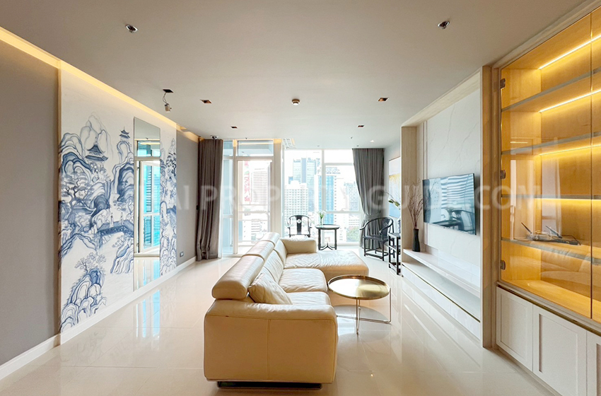Condominium in Ploenchit